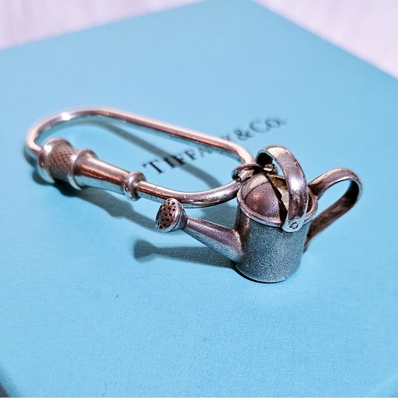 Extremely RARE Vintage Tiffany & Co. Watering Can Silver Charm Key Ring Keychain - Picture 2 of 7